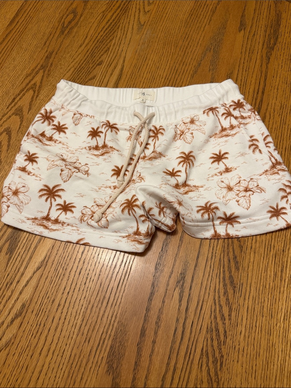 Lou & Grey Women’s Tropical Print Drawstring Shorts - White & Brown